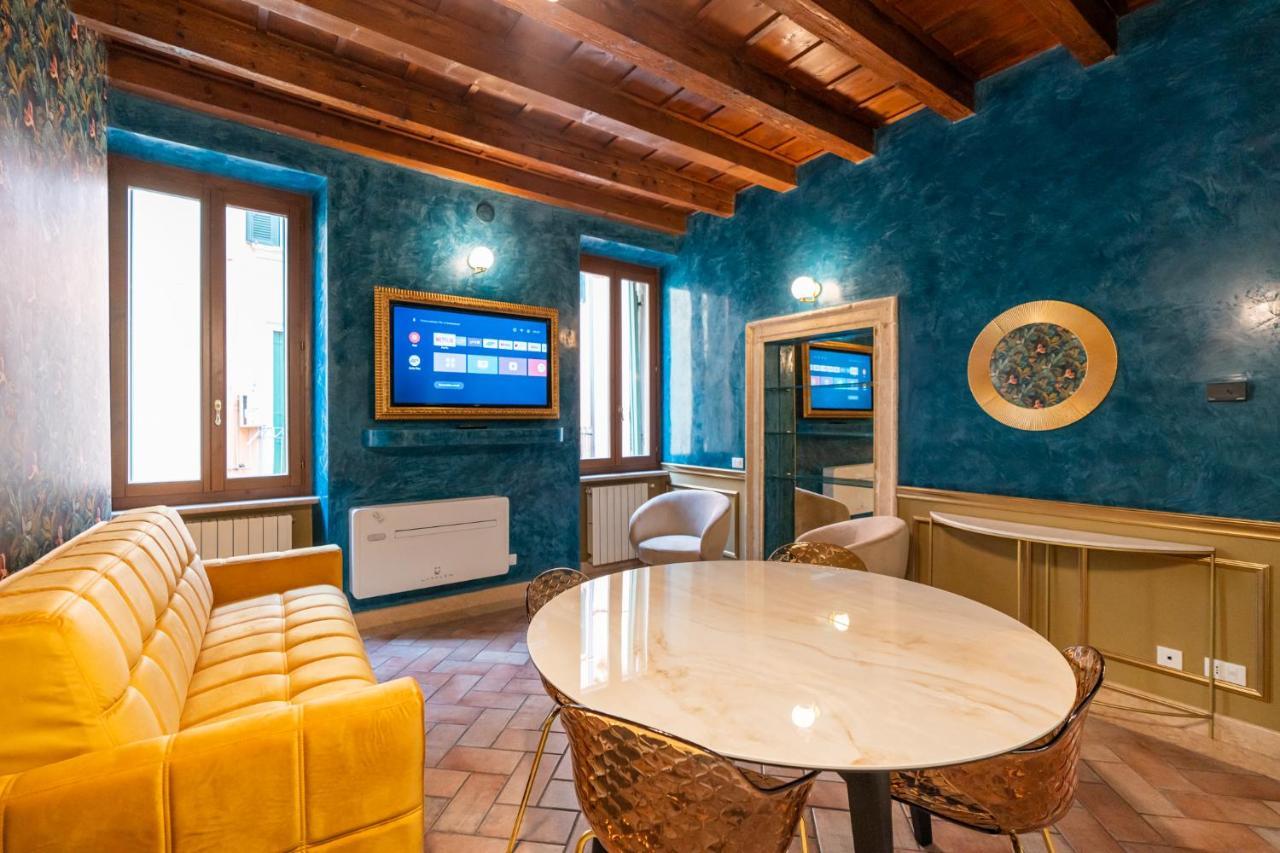 Appartement Domus Gladius By Postcardsfrom à Vérone Extérieur photo