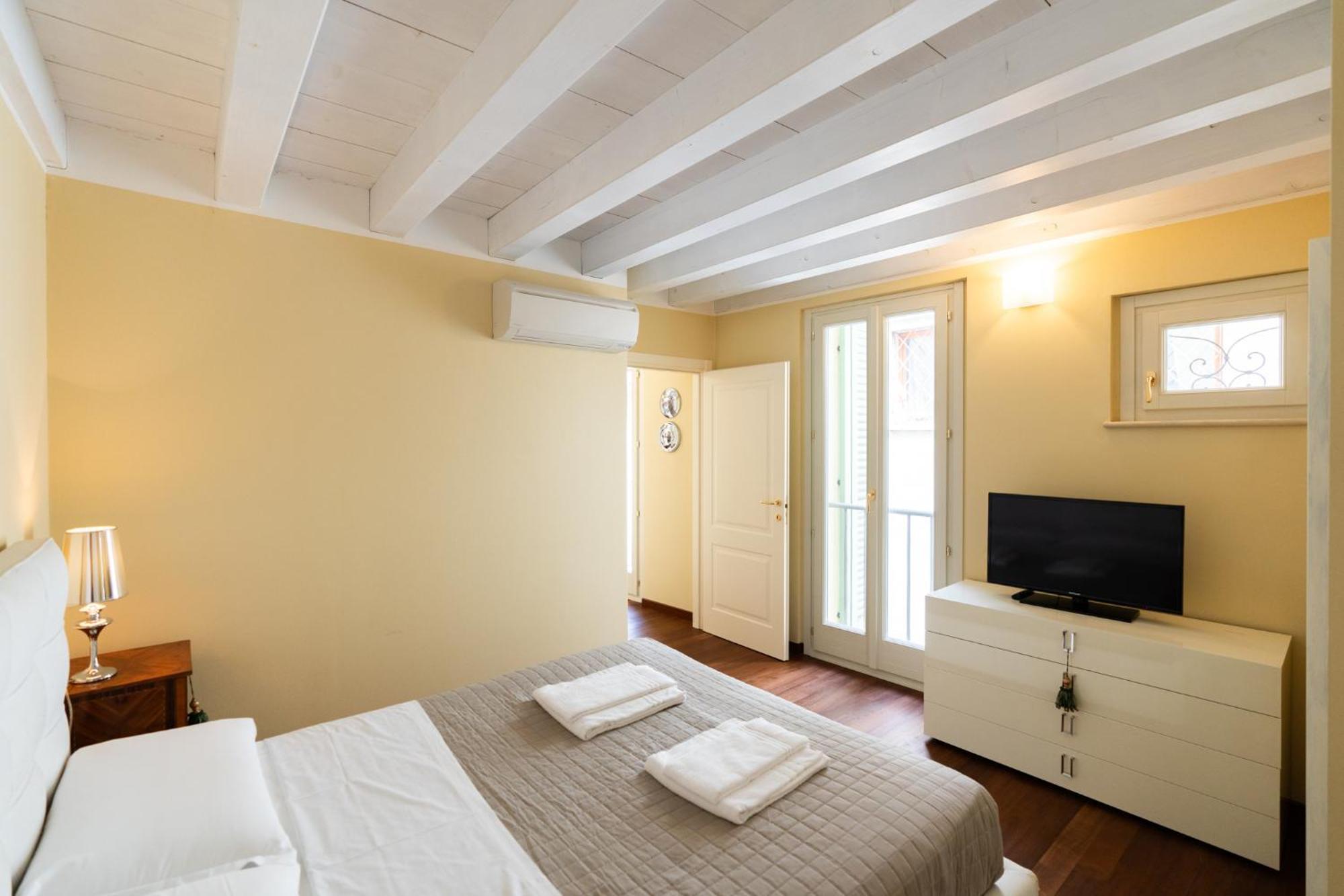 Appartement Domus Gladius By Postcardsfrom à Vérone Extérieur photo